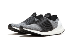 UltraBoost Laceless "Oreo" BB6141