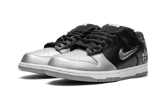 SB Dunk Low OG QS "Supreme - Jewel Swoosh Silver/Black" CK3480 001