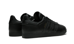 Gazelle "Black" BB5497
