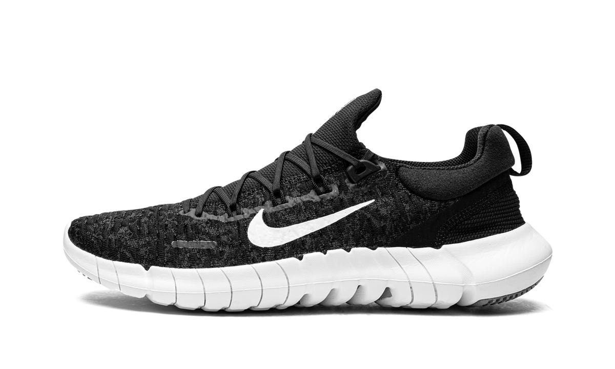 Free Run 5.0 "Black White" CZ1884 001