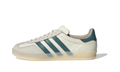 Gazelle Indoor "Cream White / Preloved Teal" JR3837