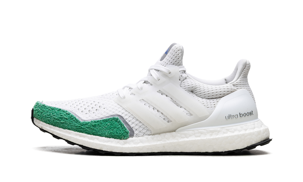 Ultra Boost 1.0 DNA "Cloud White Green" GY9134