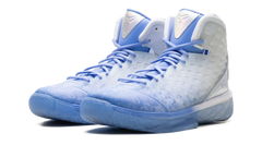 Kobe 3 Protro "Christmas" IQ5338 400