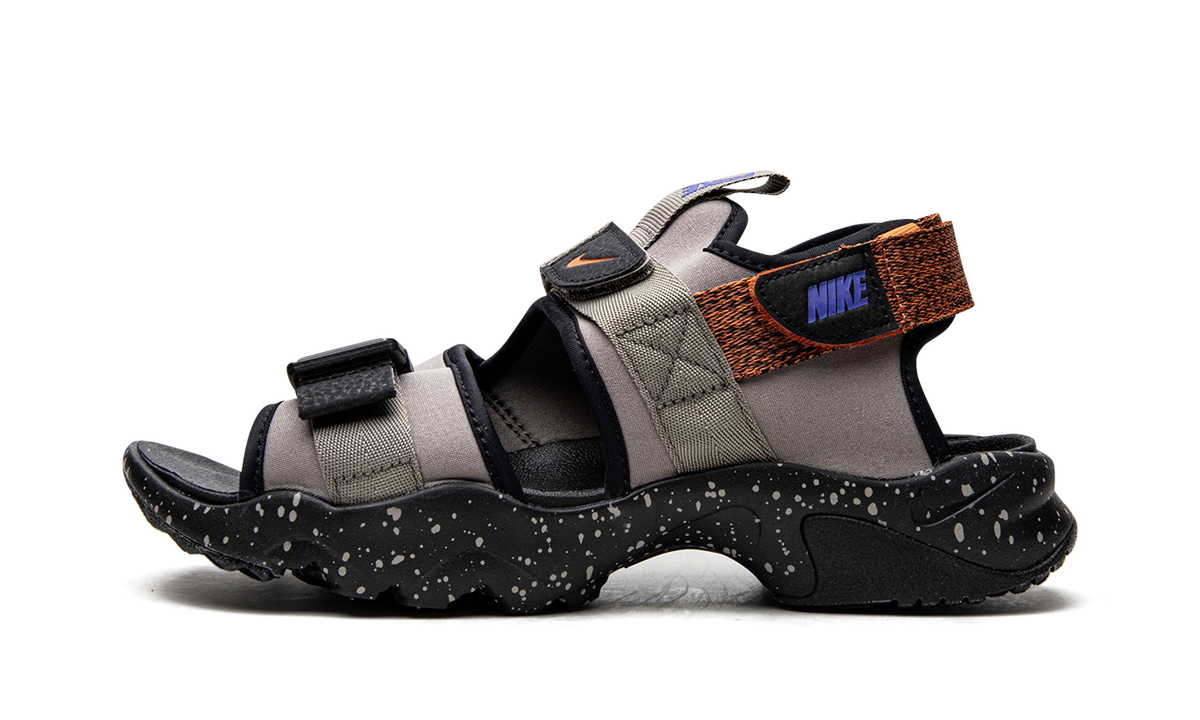 Canyon Slide "ACG" CW9704 008