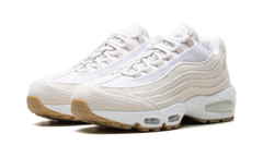 Air Max 95 OG "Levi's Denim - Light Orewood Brown" HM4743 100