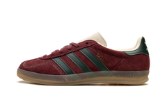 Gazelle Indoor "Shadow Red Shadow Green" JH5403