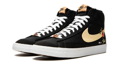 Blazer Mid 77 "Pomegranate" CI1166 001