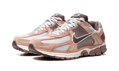 Zoom Vomero 5 "Dusted Clay" HF1553 200