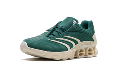 Predator Megaride "Kith - Scarab White" JR9206