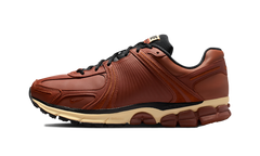 Zoom Vomero 5 "Swooshless" IO4555 200