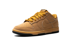 Dunk Low Retro SE "Wheat Gum" HQ1932 700