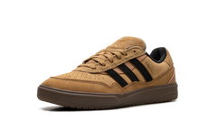 Tyshawn 2 "Mesa Black Gum" JI0851