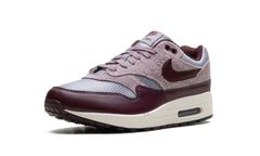 Air Max 1 ESS PRM "CEMENT GREY/BURGUNDY CRUSH" FQ7327 001
