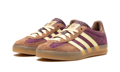 Gazelle Indoor "Maroon Almost Yellow" JI0324