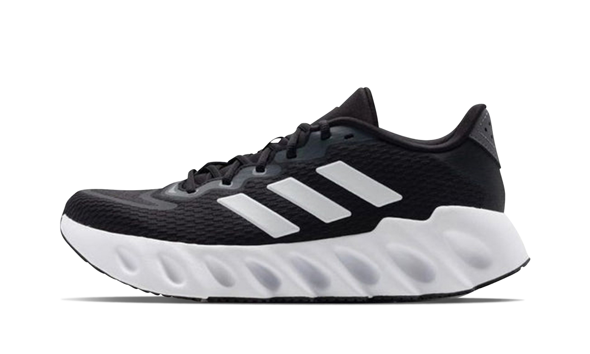 Switch Run "Black / White" IF5720