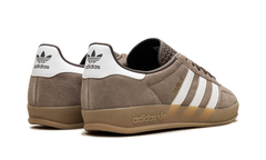 Gazelle Indoor "Earth Strata White Gold Metallic" JQ0175