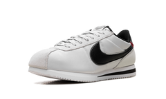 Cortez "Jackie Robinson Day" HV6724 001