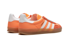 Gazelle Indoor "Beam Orange" HQ9016