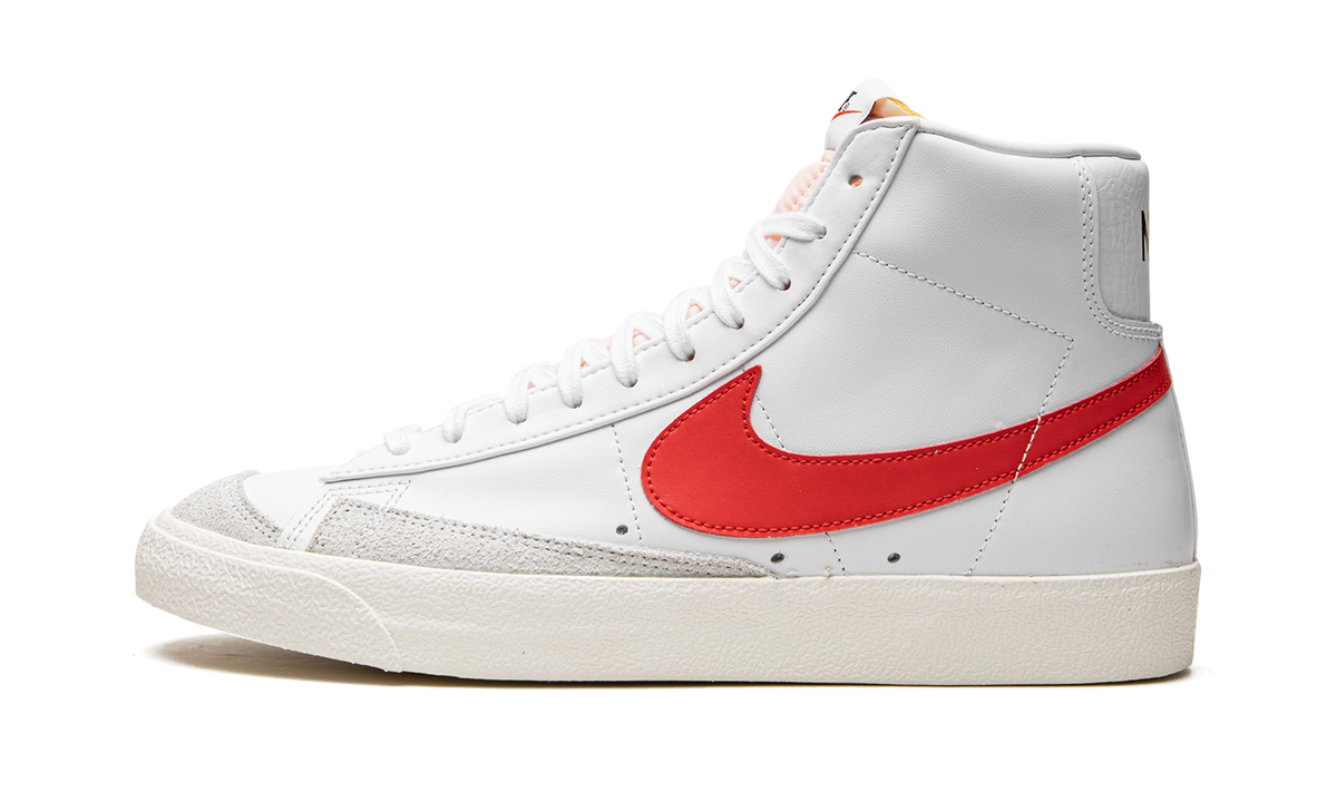 Blazer Mid '77 Vintage "Mismatched Swoosh Blue - Red" BQ6806 117