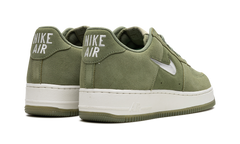 Air Force 1 Low "Color Of The Month - Oil Green" DV0785 300