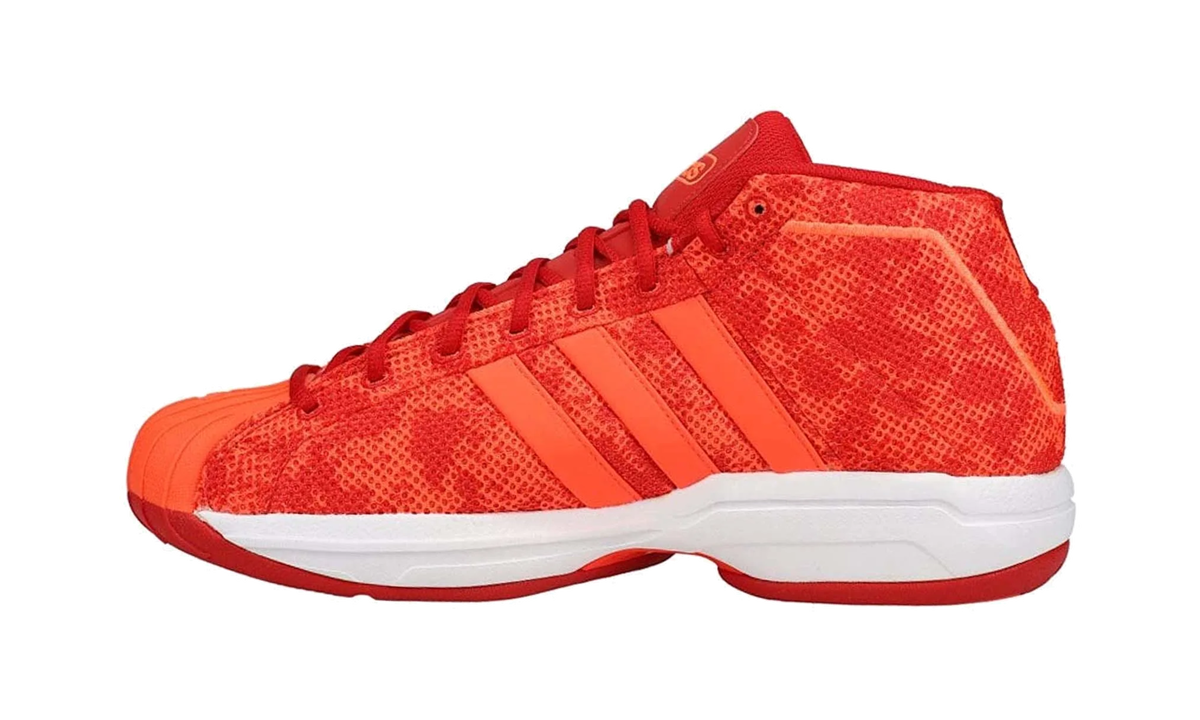 Pro Model 2G "Solar Red" FV8381