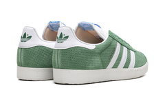 Gazelle "Green" IG1634