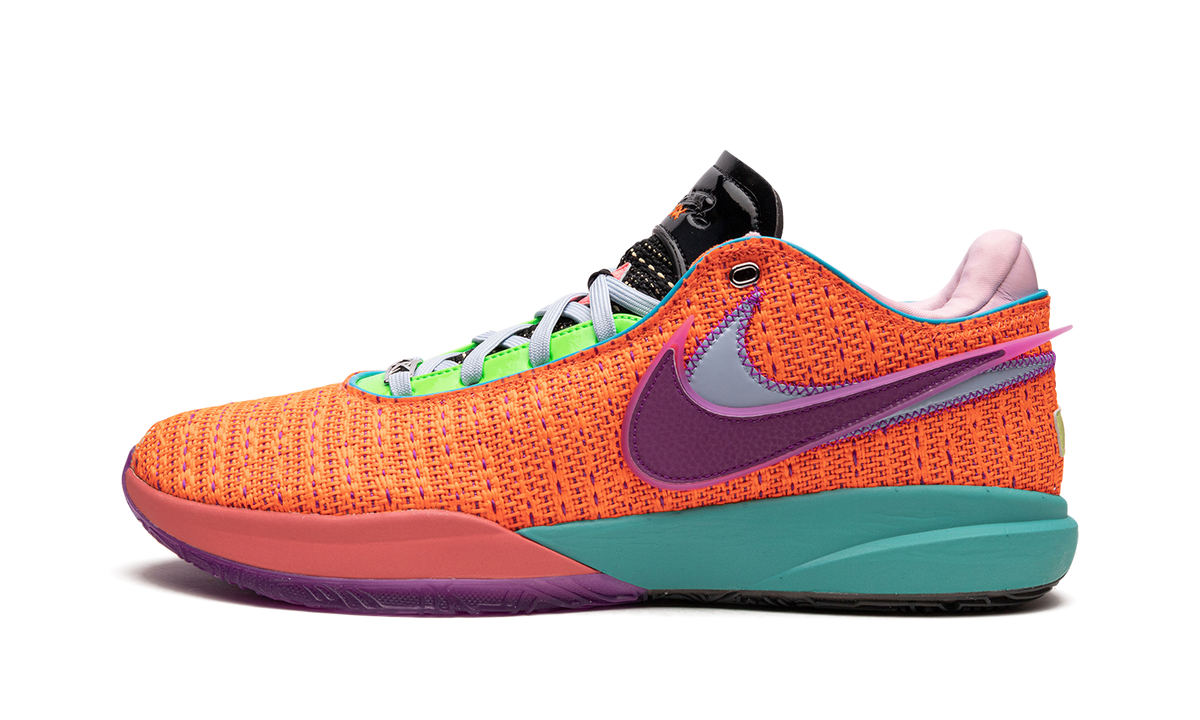 LeBron 20 "Chosen 1" DJ5423 800