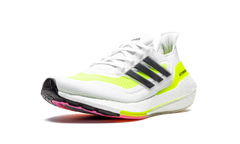 Ultraboost 21 "Solar Yellow" FY0377