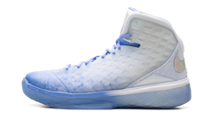 Kobe 3 Protro "Christmas" IQ5338 400