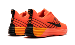 Lunar Roam "Hyper Crimson" HJ9145 809