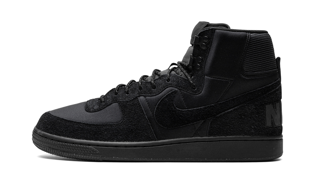 Terminator High "Hiking Boot - Triple Black" FJ5464 010