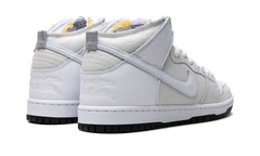 SB Dunk High "Antihero" HM5837 100