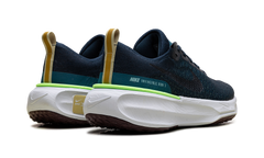 ZoomX Invincible Run 3 "Geode" DR2615 402