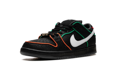SB Dunk Low "Bronx Girls Skate" HV1664 001