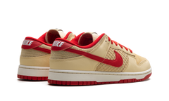 Dunk Low "STRAWBERRY WAFFLE" HJ9100 294