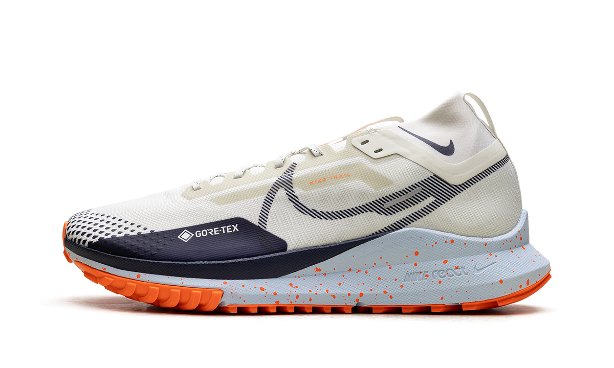 React Pegasus Trail 4 Gore-Tex "Sea Glass Total Orange" HM9728 001