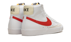 Blazer Mid '77 Vintage "White Picante Red" BQ6806 122