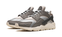 AIR HUARACHE "LIGHT SMOKE GREY" FB8988 001