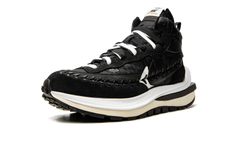 VaporWaffle "Sacai x Jean Paul Gaultier - Black" DH9186 001