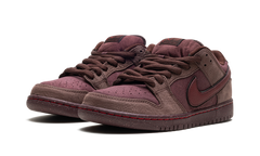 SB Dunk Low "City of Love" FN0619 600
