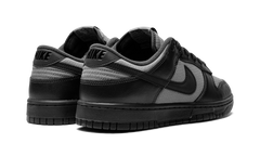 Dunk Low Retro SE "Off Noir Smoke Grey" FZ3052 001