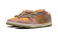 SB Dunk Low "Red Stardust" HJ4135 600