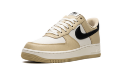 Air Force 1 '07 LX Low "Team Gold" DV7186 700