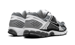 Zoom Vomero 5 SE SP "Black / Metallic Silver" CI1694 001