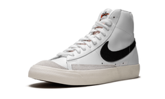 Blazer Mid 77 VNTG "White - Black" BQ6806 100